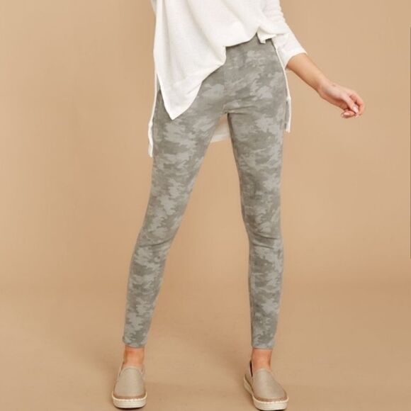 Spanx Jean-ish Ankle Jegging Stone Wash Camo - Picture 12 of 13